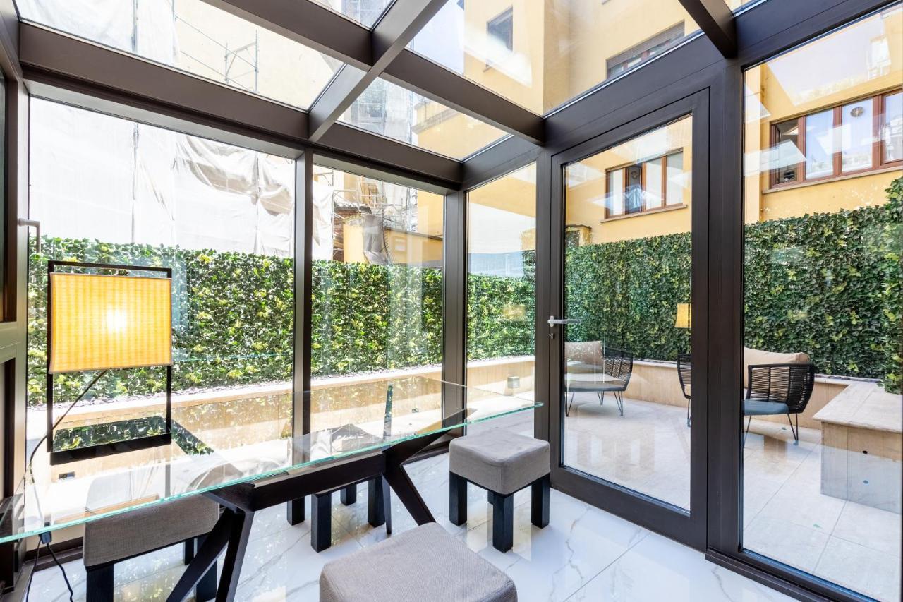 Nj Hotels & Apartments San Pietro All'Orto 6 Milan Bagian luar foto