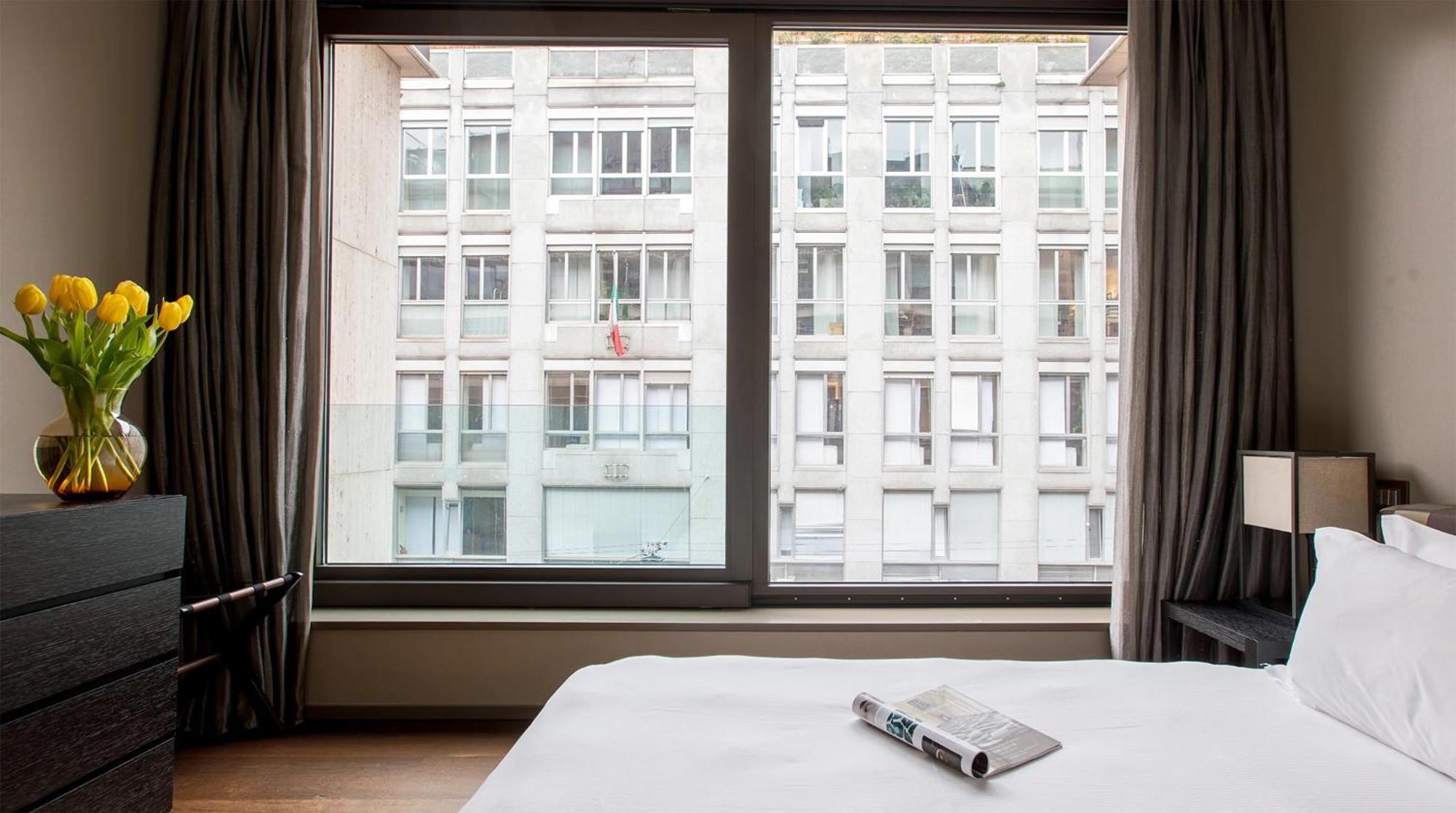 Nj Hotels & Apartments San Pietro All'Orto 6 Milan Bagian luar foto