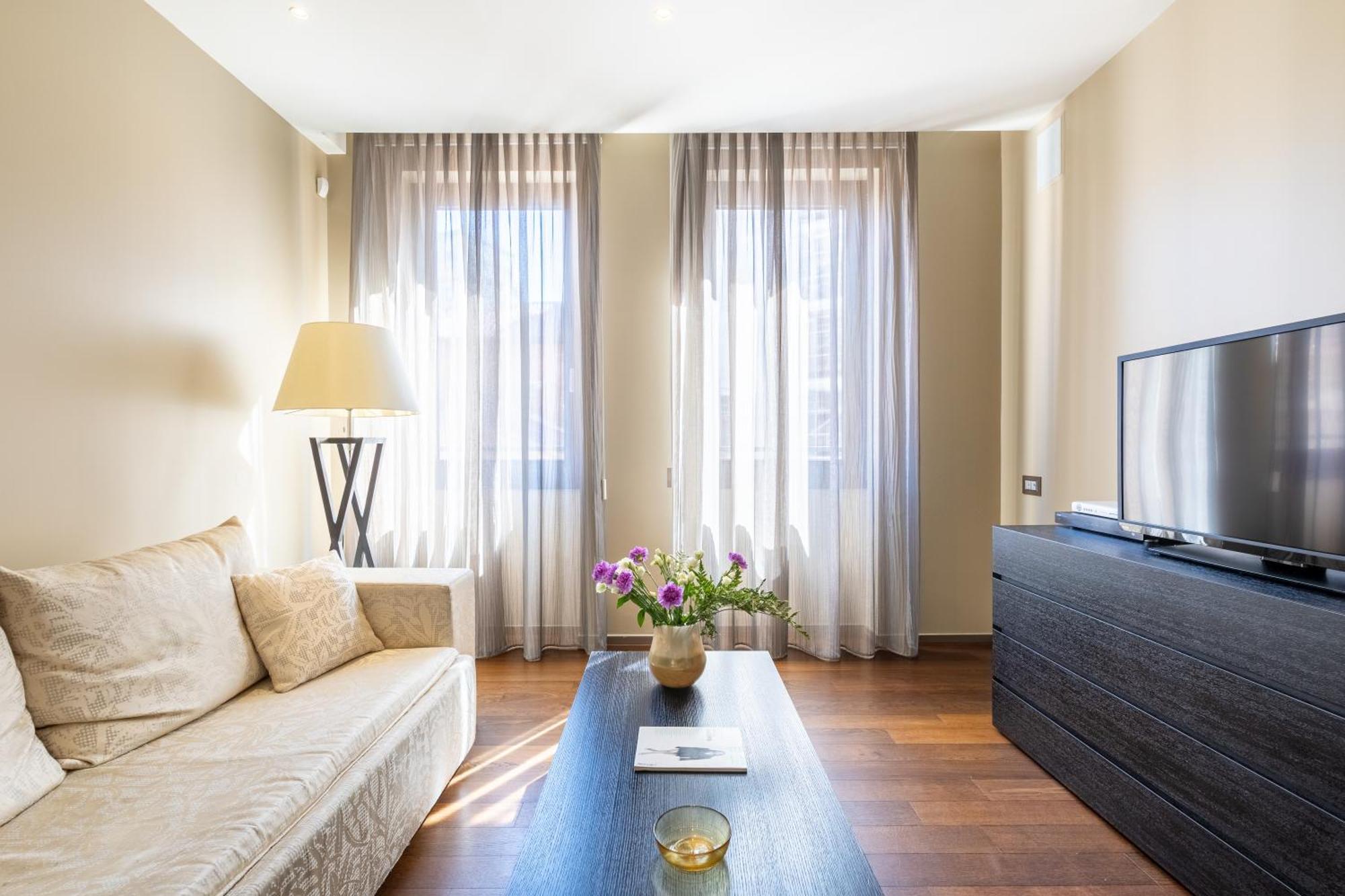 Nj Hotels & Apartments San Pietro All'Orto 6 Milan Bagian luar foto
