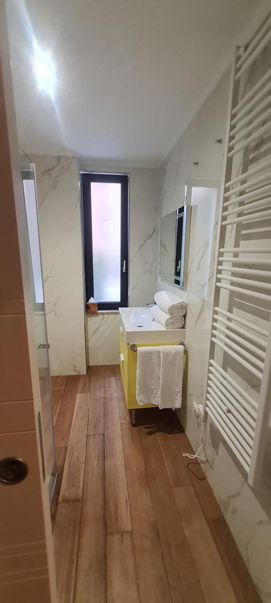 Nj Hotels & Apartments San Pietro All'Orto 6 Milan Bagian luar foto